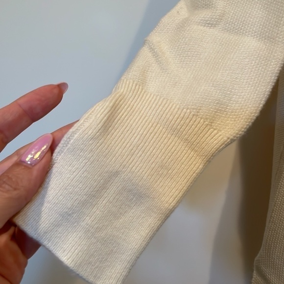 Joie Cream Scoop Neck Long Sleeve Side Slit Tunic Lightweight Sweater Size Small - Picture 4 of 12